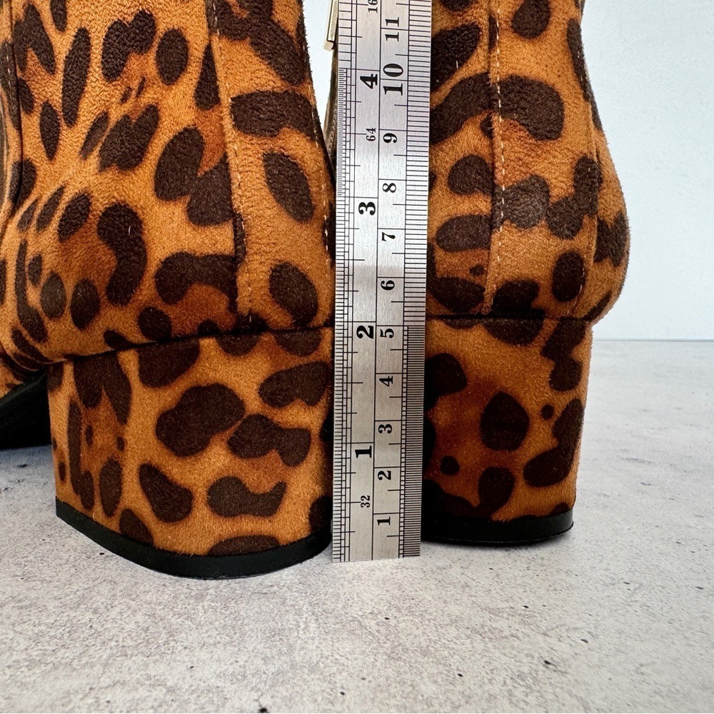 A New Day Valerie Microsuede City Ankle Bootie Leopard 7 Block Heel Statement - Picture 13 of 13